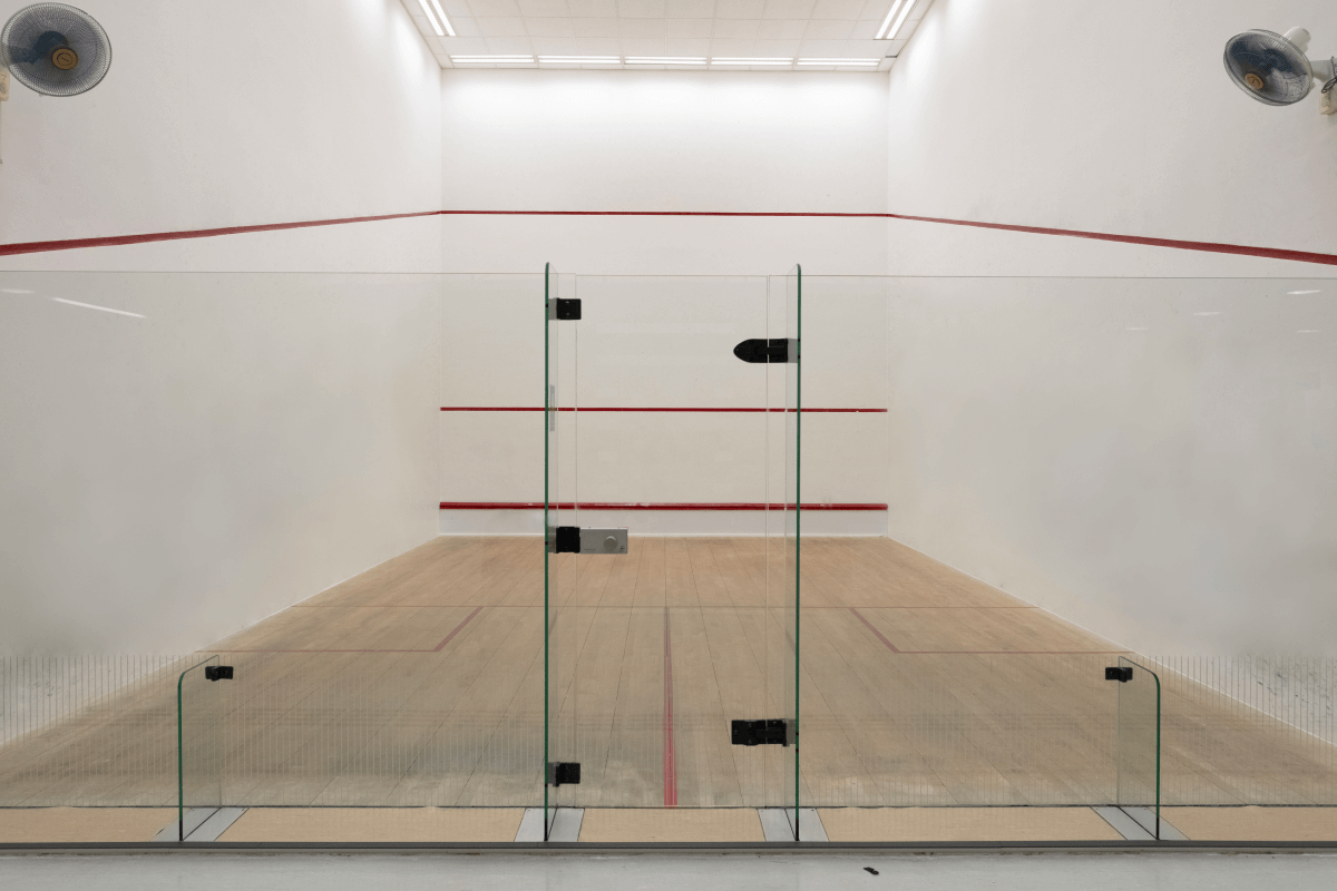 17間標準壁球室